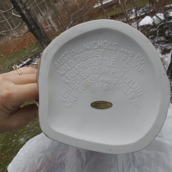 Vintage Austin Nichols Wild Turkey Porcelain Decanter 1984 Turkey with Poults - Picture 13 of 16